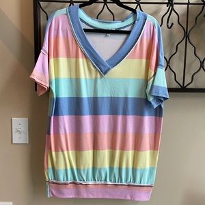 Pastel rainbow 🌈 striped v-neck with raw hem stitching. EUC size L